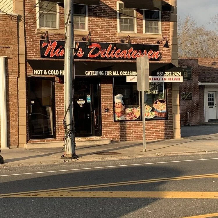 Nino's Delicatessen storefront in Smithtown, NY