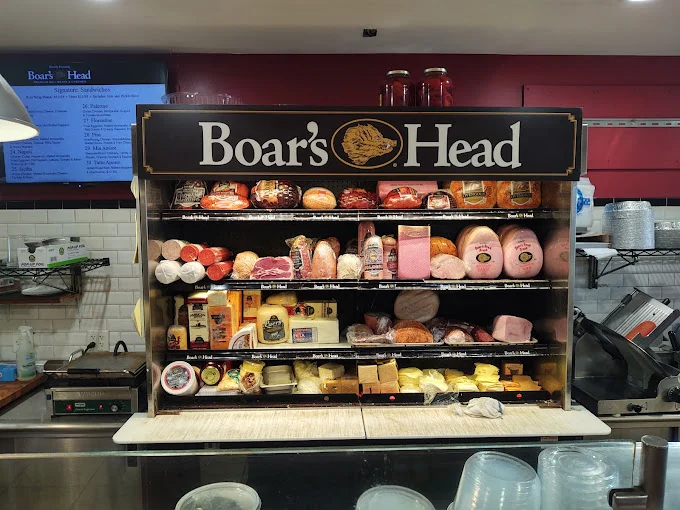 Nino's Delicatessen food